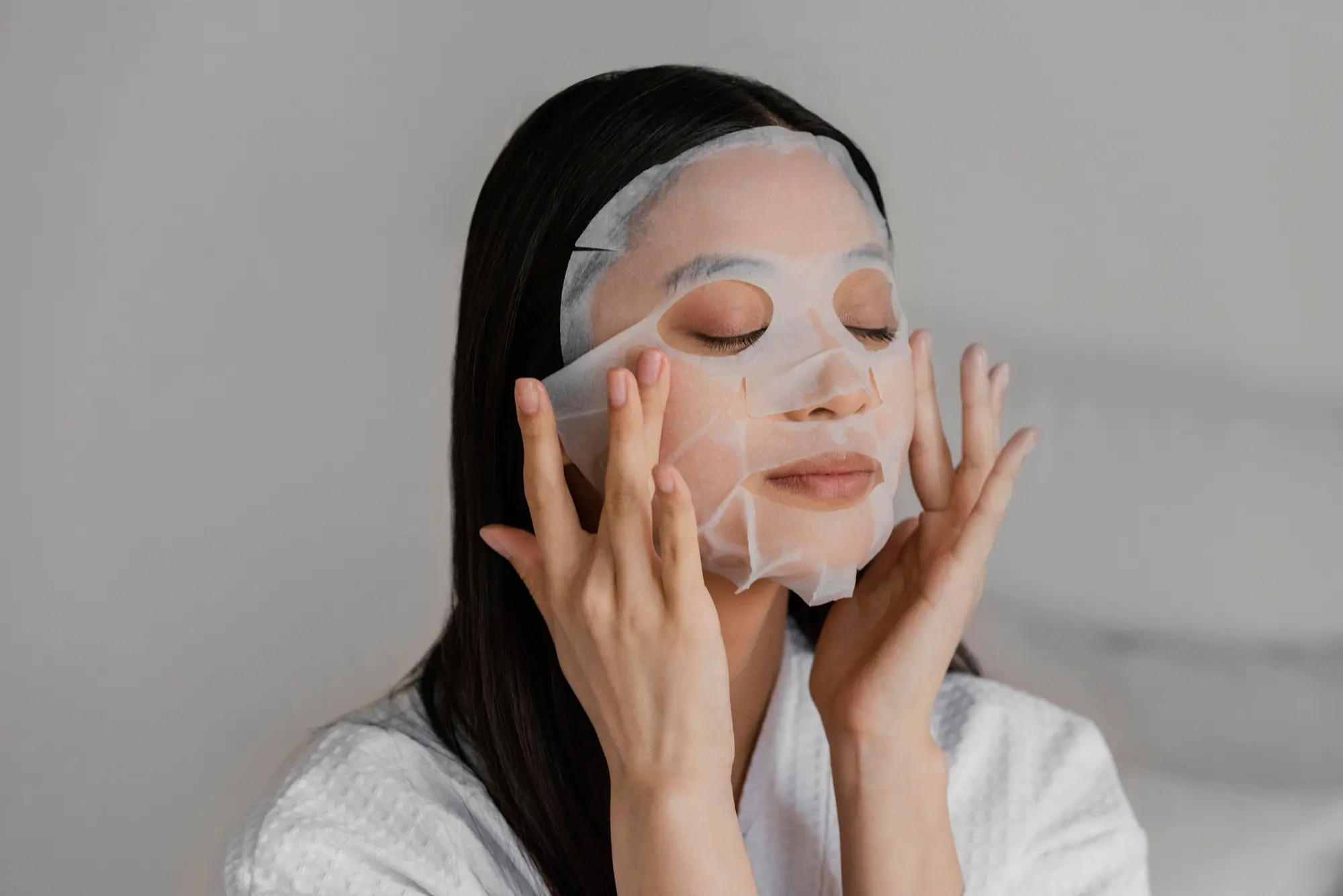 how sleeping masks work overnight skincare