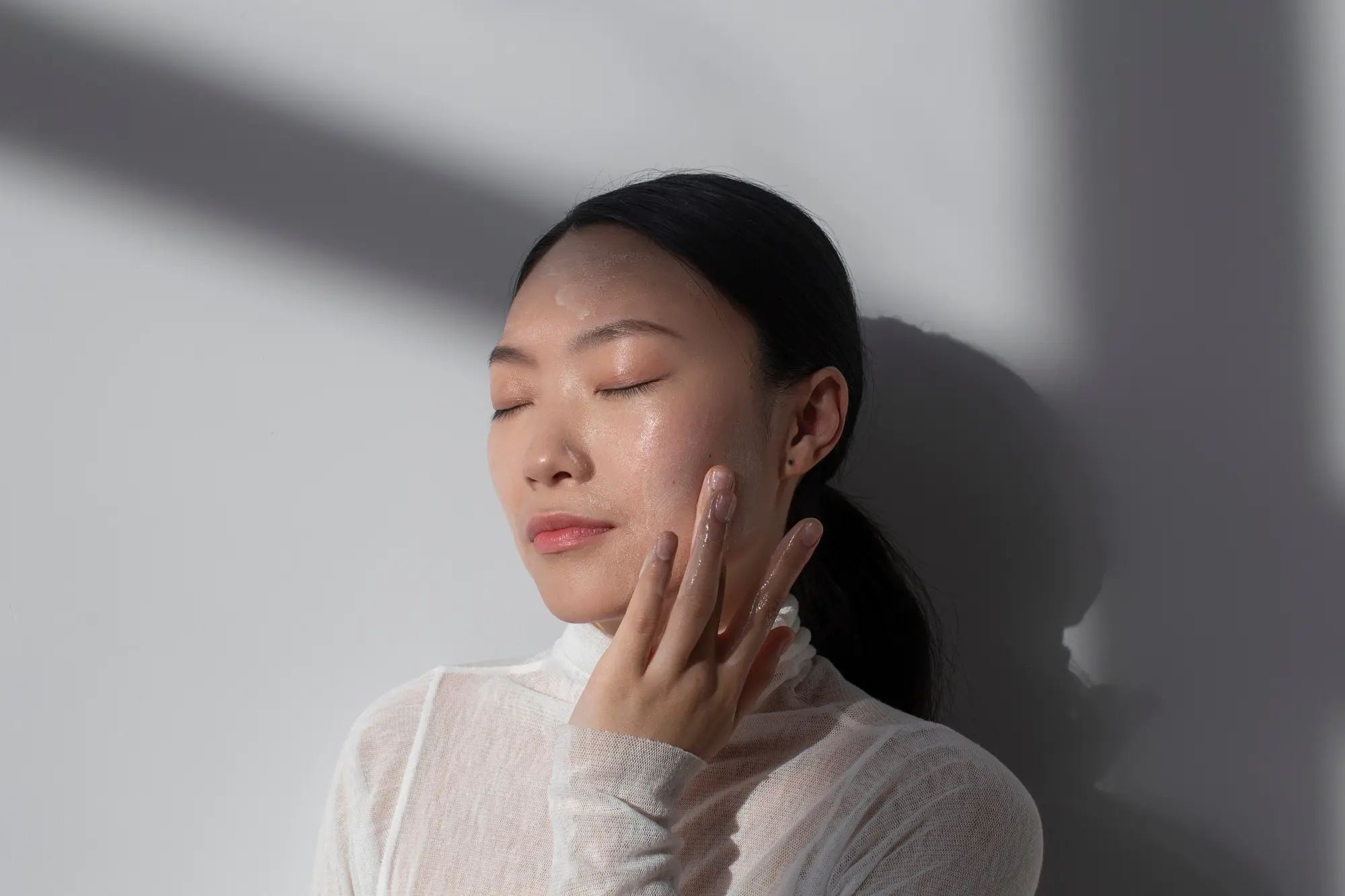 niacinamide vs vitamin c